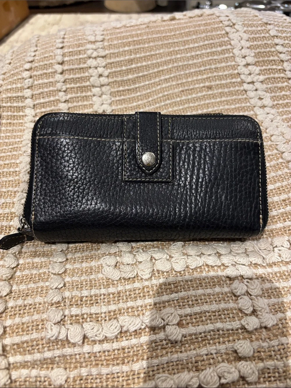 Dooney & Bourke Black Pebbled Leather Zip Card Holder